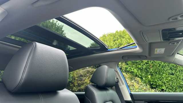 Honda Civic e:HEV 2.0 eHEV Advance 5dr CVT Hybrid Hatchback 