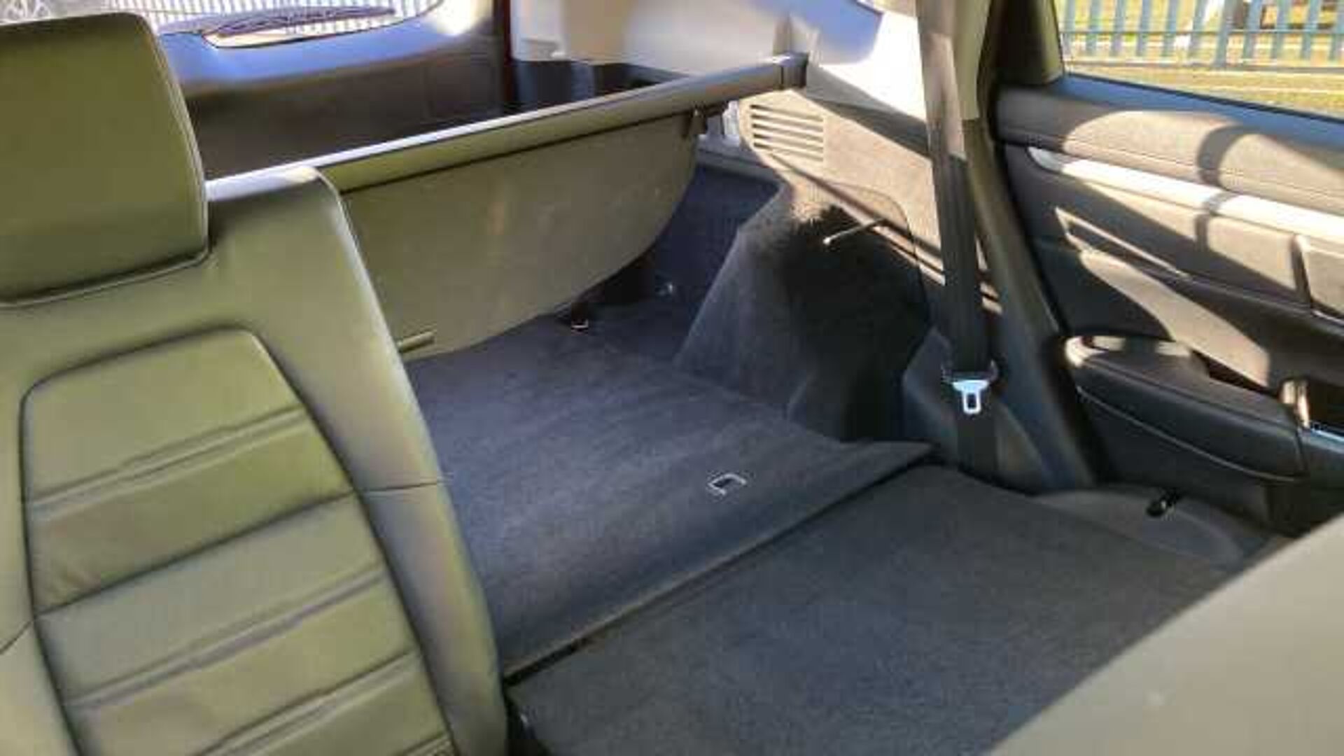 Honda CR-V e:HEV 2.0 i-MMD Hybrid SR 2WD 5dr eCVT Hybrid Estate 