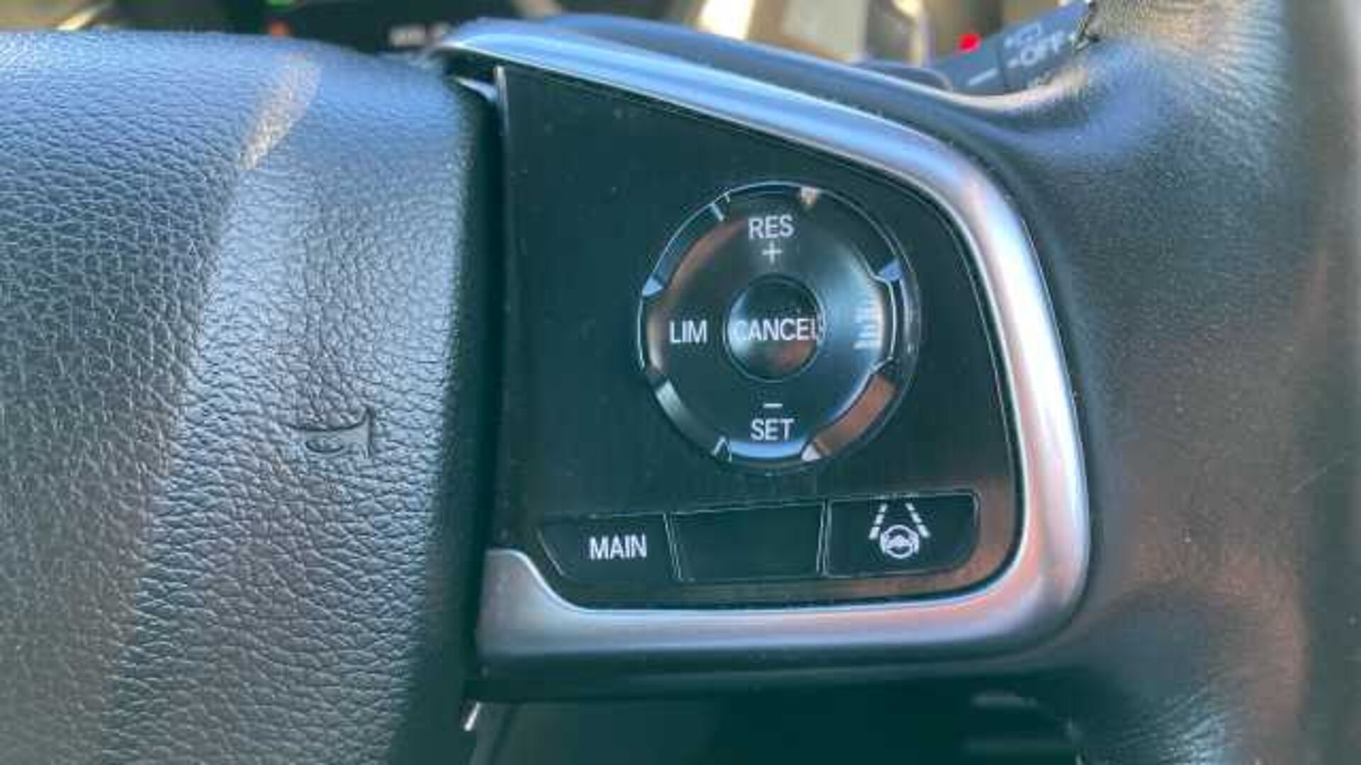 Honda CR-V e:HEV 2.0 i-MMD Hybrid SR 2WD 5dr eCVT Hybrid Estate 