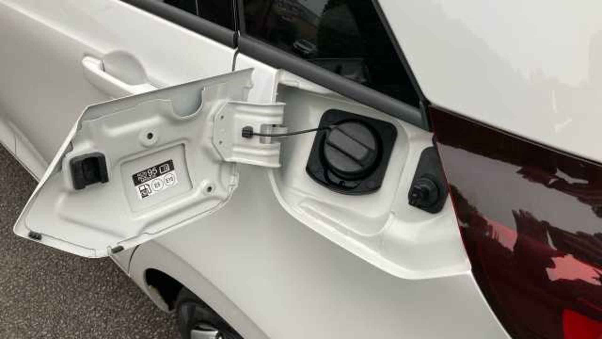 Honda Jazz e:HEV 1.5 i-MMD Hybrid EX 5dr eCVT Hybrid Hatchback 