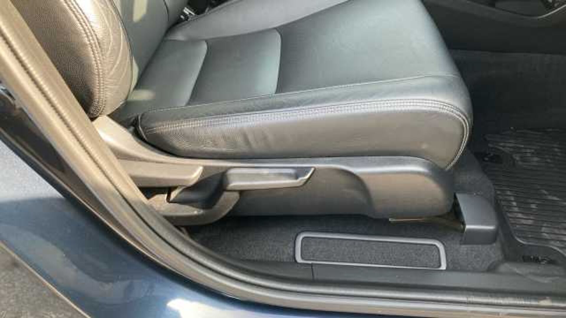 Honda HR-V 1.5 i-VTEC EX CVT 5dr Petrol Hatchback 