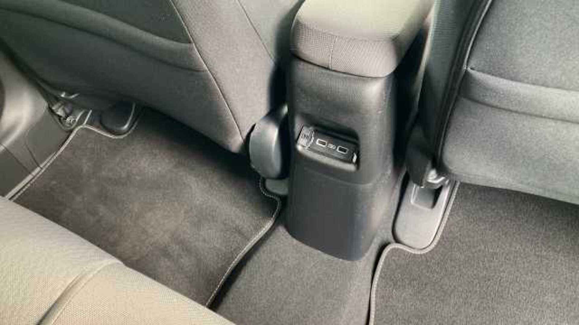 Honda Jazz e:HEV 1.5 i-MMD Hybrid Crosstar EX 5dr eCVT Hybrid Hatchback 