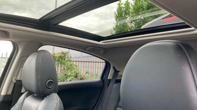 Honda HR-V 1.5 i-VTEC EX CVT 5dr Petrol Hatchback 