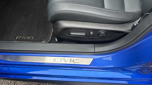 Honda Civic e:HEV 2.0 eHEV Advance 5dr CVT Hybrid Hatchback 