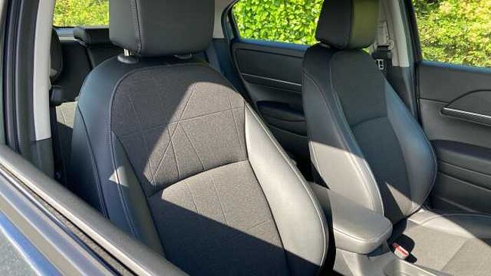 Honda HR-V e:HEV 1.5 eHEV Advance 5dr CVT Hybrid Hatchback 