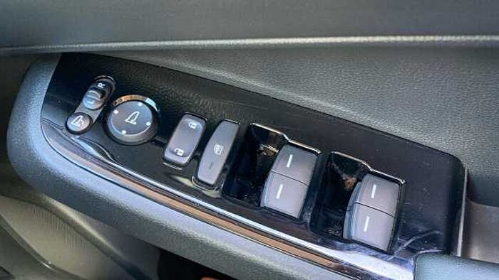 Honda HR-V e:HEV 1.5 eHEV Advance 5dr CVT Hybrid Hatchback 