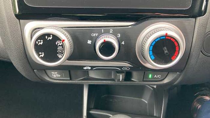 Honda Jazz 1.3 SE 5dr CVT Petrol Hatchback 