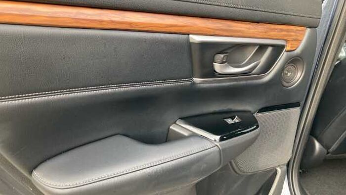 Honda CR-V e:PHEV 2.0 i-MMD Hybrid SR 5dr eCVT Hybrid Estate 