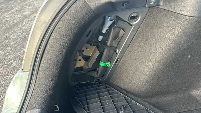 Honda Civic 1.5 VTEC Turbo Prestige 5dr CVT Petrol Hatchback 