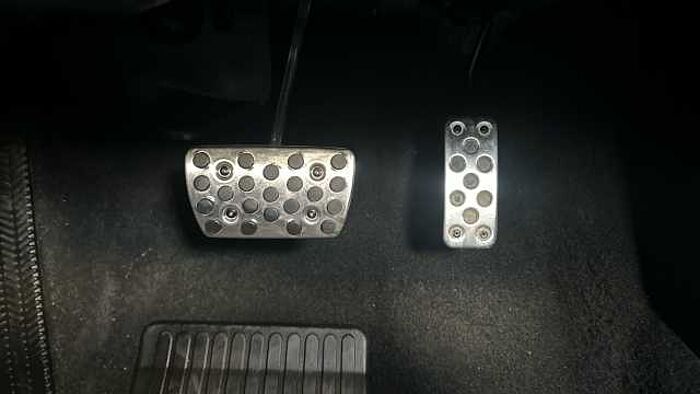 Honda Civic 1.5 VTEC Turbo Prestige 5dr CVT Petrol Hatchback 