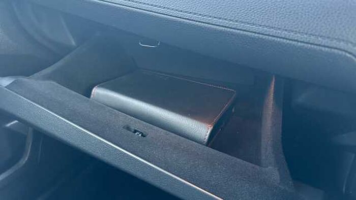 Honda Civic 1.5 VTEC Turbo Prestige 5dr CVT Petrol Hatchback 