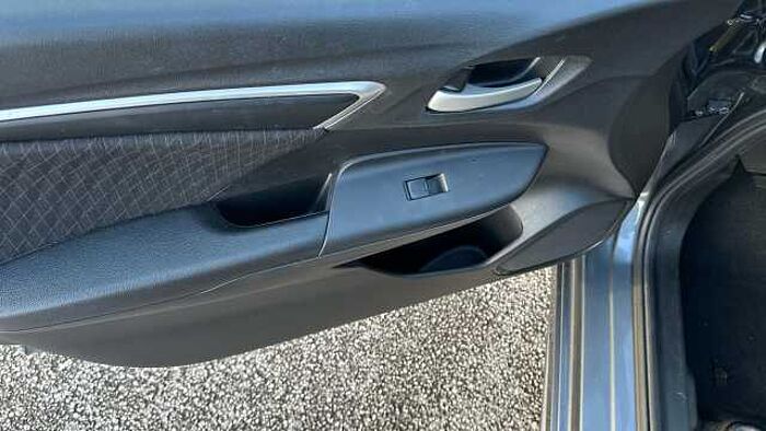 Honda Jazz 1.5 i-VTEC Sport Navi 5dr Petrol Hatchback 