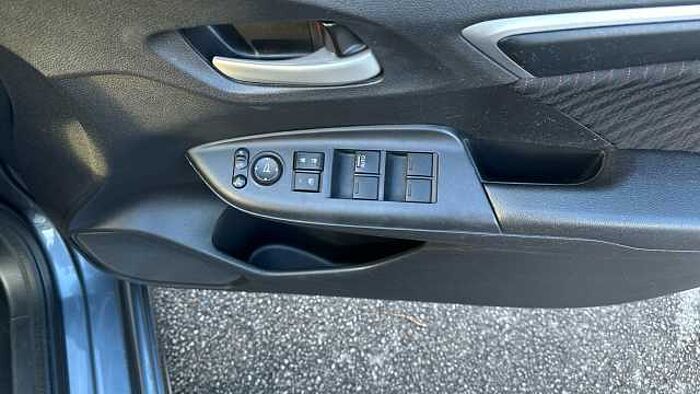 Honda Jazz 1.5 i-VTEC Sport Navi 5dr Petrol Hatchback 