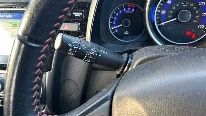 Honda Jazz 1.5 i-VTEC Sport Navi 5dr Petrol Hatchback 