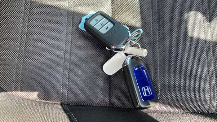 Honda CR-V e:HEV 2.0 i-MMD Hybrid SE 5dr eCVT Hybrid Estate 