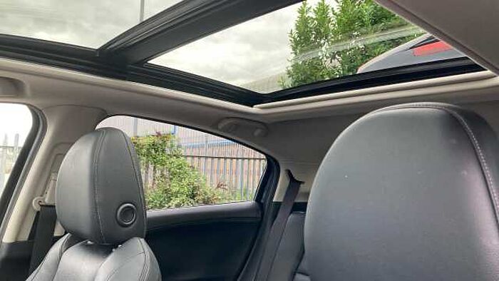 Honda HR-V 1.5 i-VTEC EX CVT 5dr Petrol Hatchback 