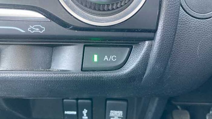 Honda Jazz 1.3 i-VTEC SE 5dr Petrol Hatchback 