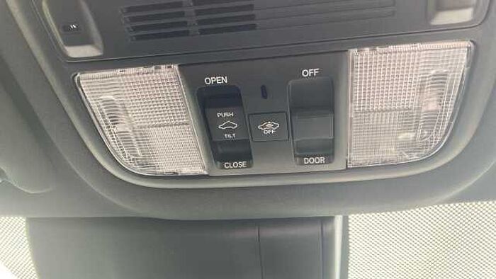 Honda Civic 1.5 VTEC Turbo Prestige 5dr CVT Petrol Hatchback 