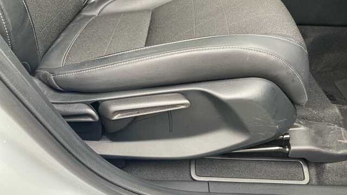 Honda HR-V e:HEV 1.5 eHEV Advance 5dr CVT Hybrid Hatchback 