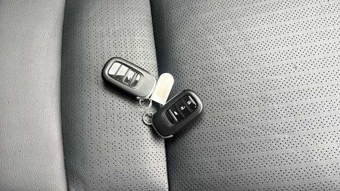 Honda Civic e:HEV 2.0 eHEV Advance 5dr CVT Hybrid Hatchback 