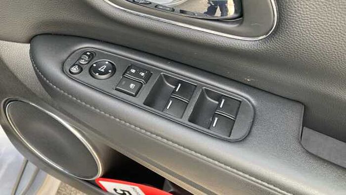Honda HR-V 1.5 i-VTEC EX CVT 5dr Petrol Hatchback 