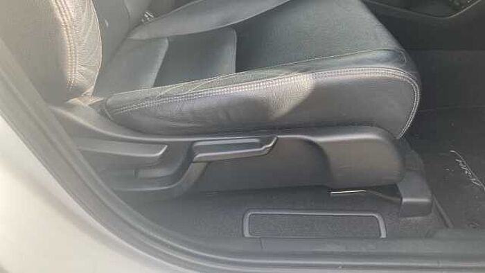 Honda HR-V 1.5 i-VTEC EX 5dr Petrol Hatchback 